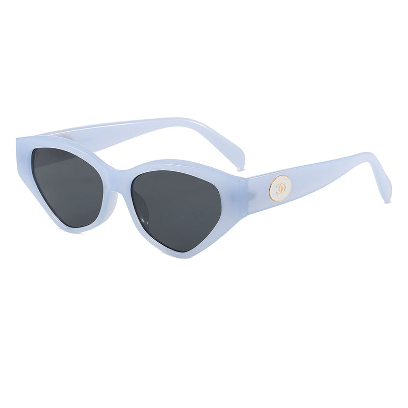 Ladies fashionable sunglasses in elegant design Bowlift