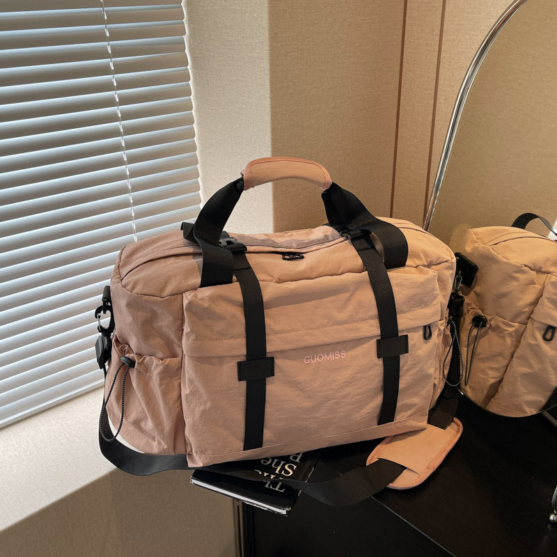 Athletic Duffel Bag With Durable Material And Ample Storage Bowlift
