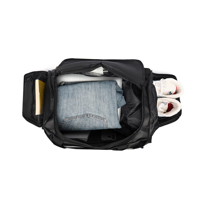 Men's Sporty Travel Bag with Water-Repellent Design Bowlift