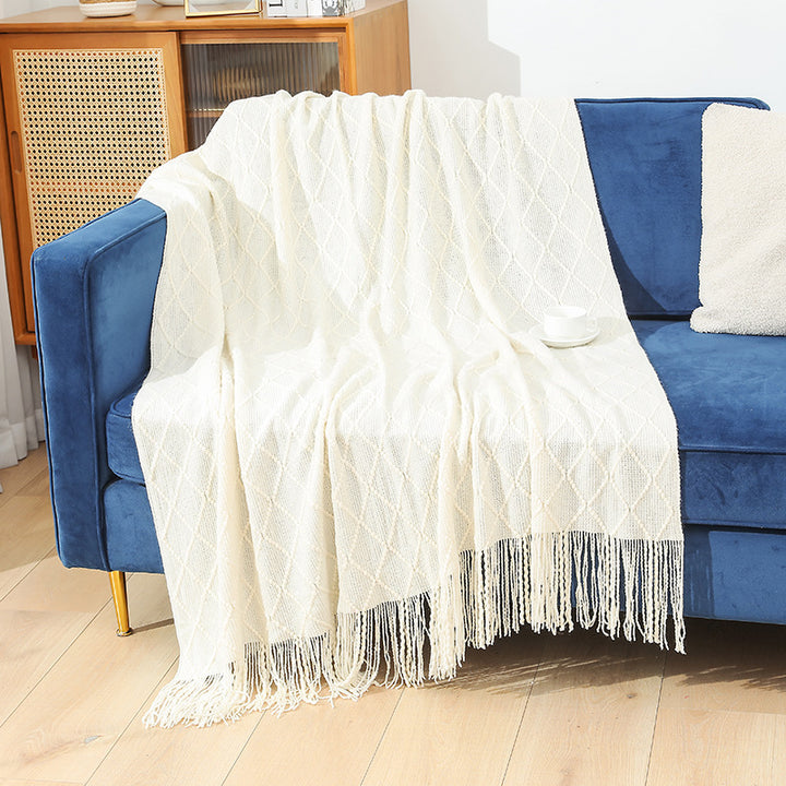 Women High-quality and stylish fleece blanket with modern textured pattern Bowlift