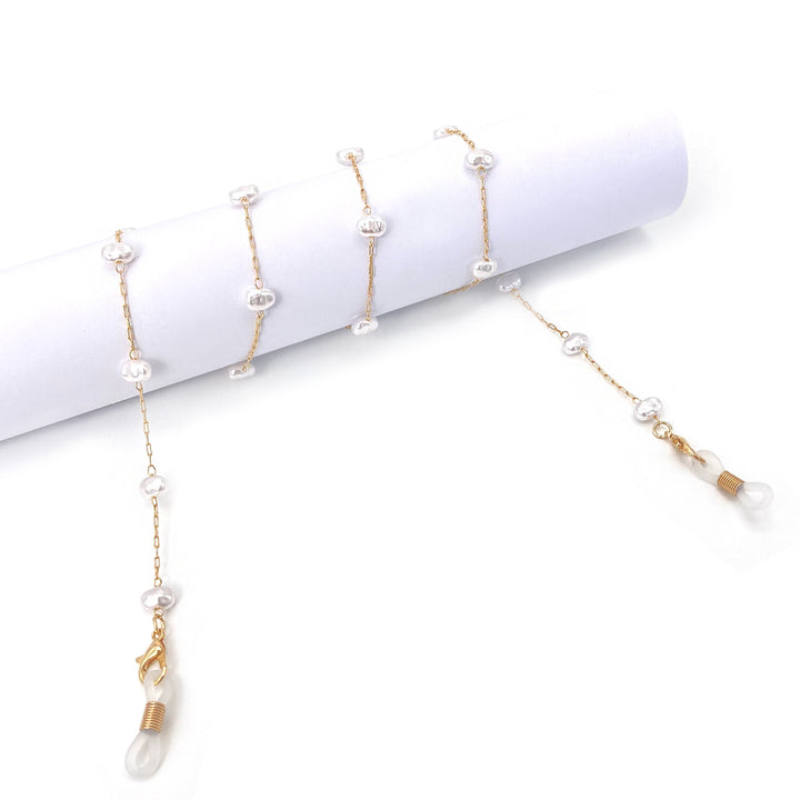 Elegant Pearl-Accented Eyewear Chain Bowlift