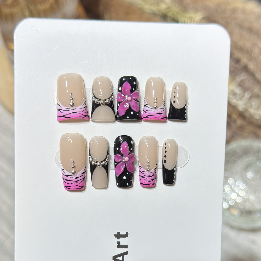 Decorative Press-On Nail Set with Floral and Striped Design Bowlift