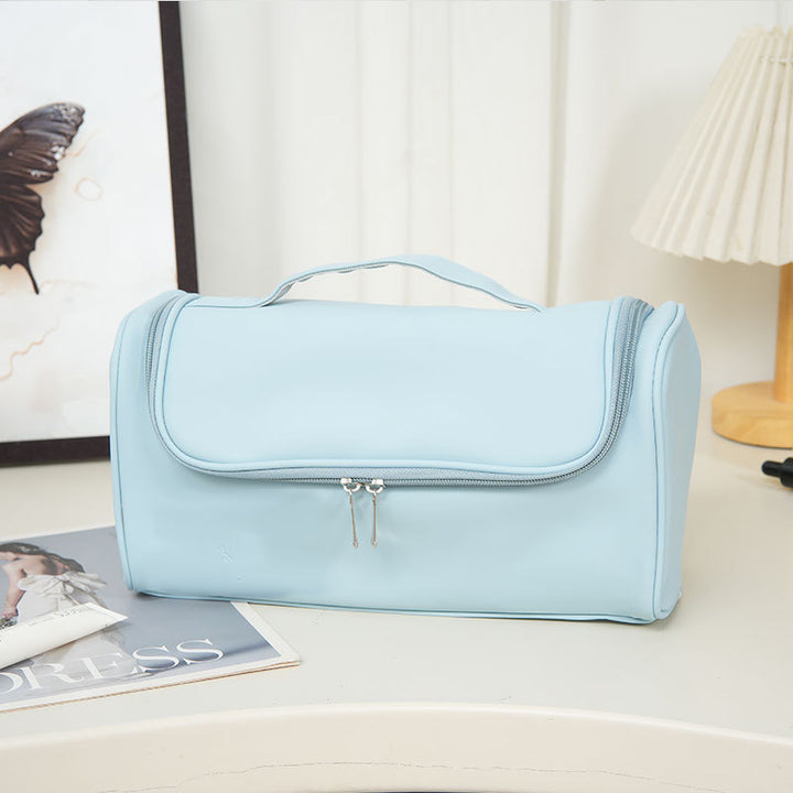 Travel cosmetics bag with multiple compartments Bowlift