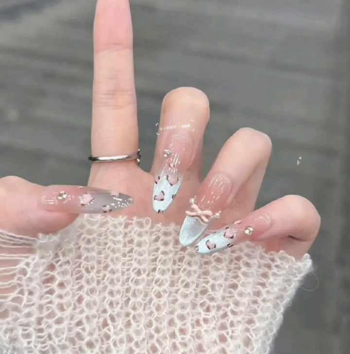 Star-Accent Press-On Nail Set Bowlift