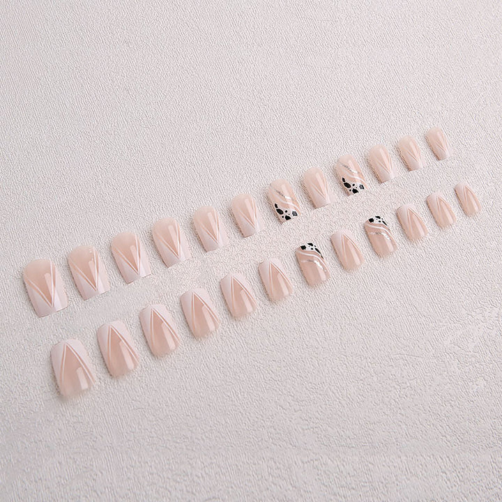 Artificial nail set with geometric accents and elegant design Bowlift