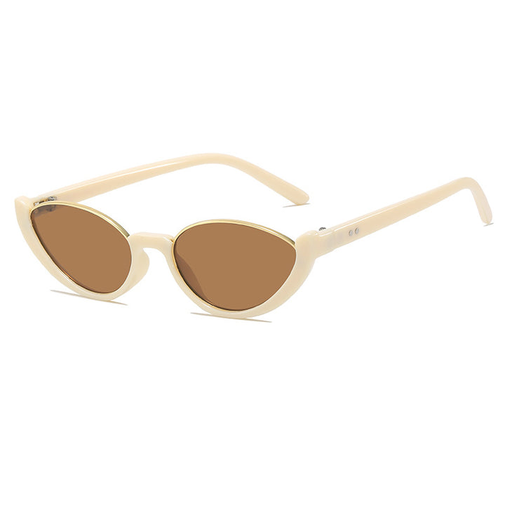 Retro-Inspired Clear Frame Cat Eye Sunglasses Bowlift