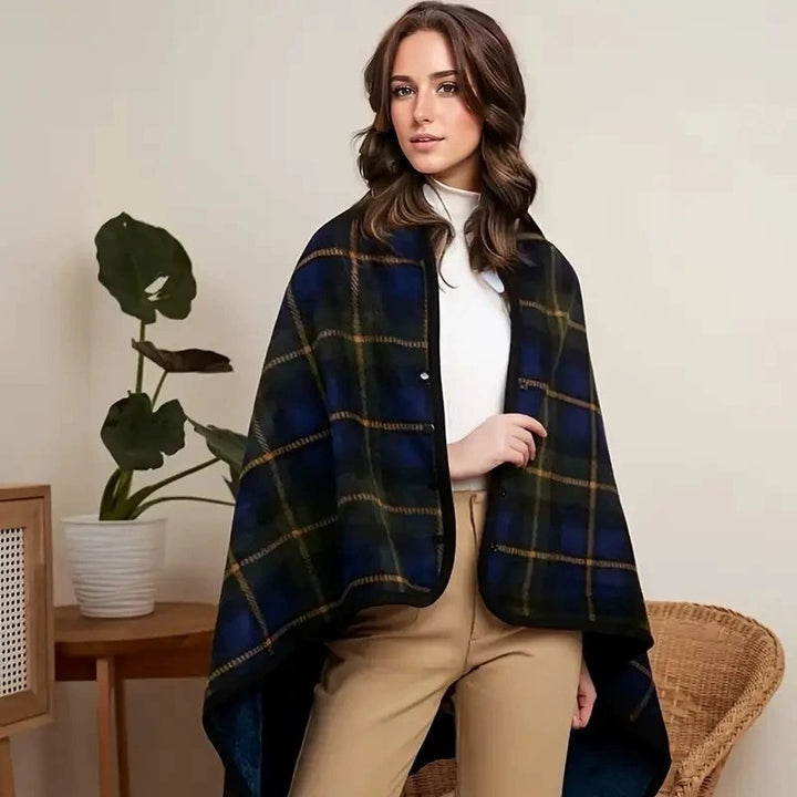Women’s stylish hooded blanket with checkered pattern Bowlift