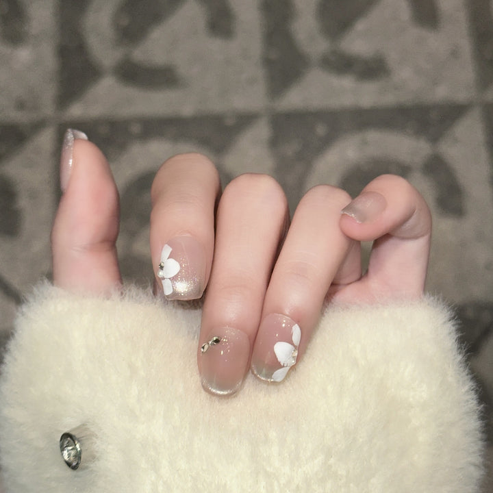 Decorative Press-On Nail Set with Elegant Leaf Design Bowlift