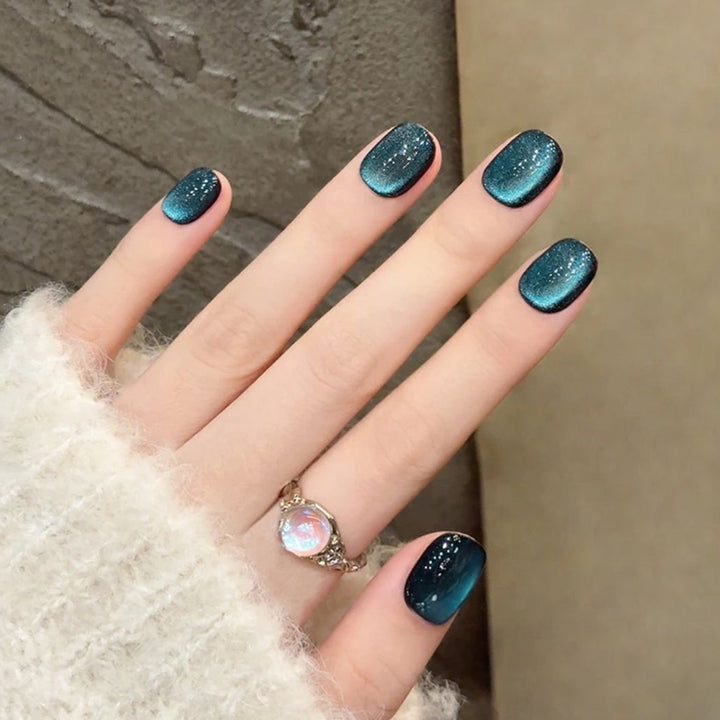 Stylish Press-On Nail Set with Animal Print and Gem Accents Bowlift