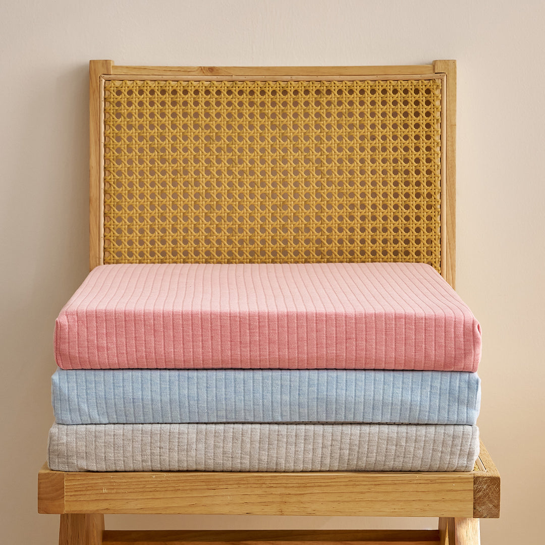 Breathable and Hypoallergenic Mattress Topper Bowlift
