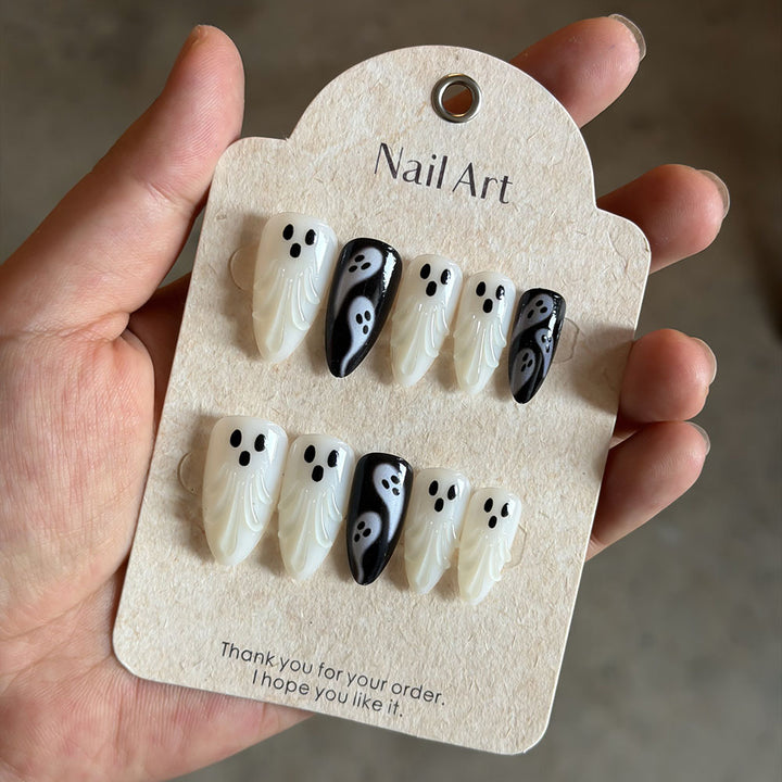 Ghost-Themed Press-On Nail Art Set Bowlift