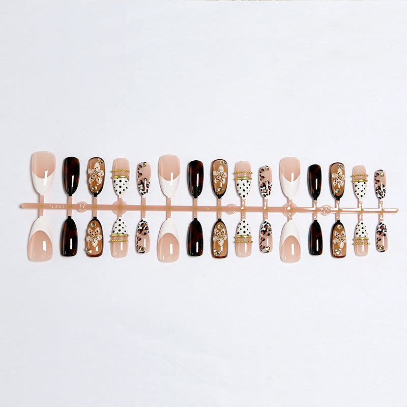 Artificial Nail Set with Floral and Glamorous Design Bowlift