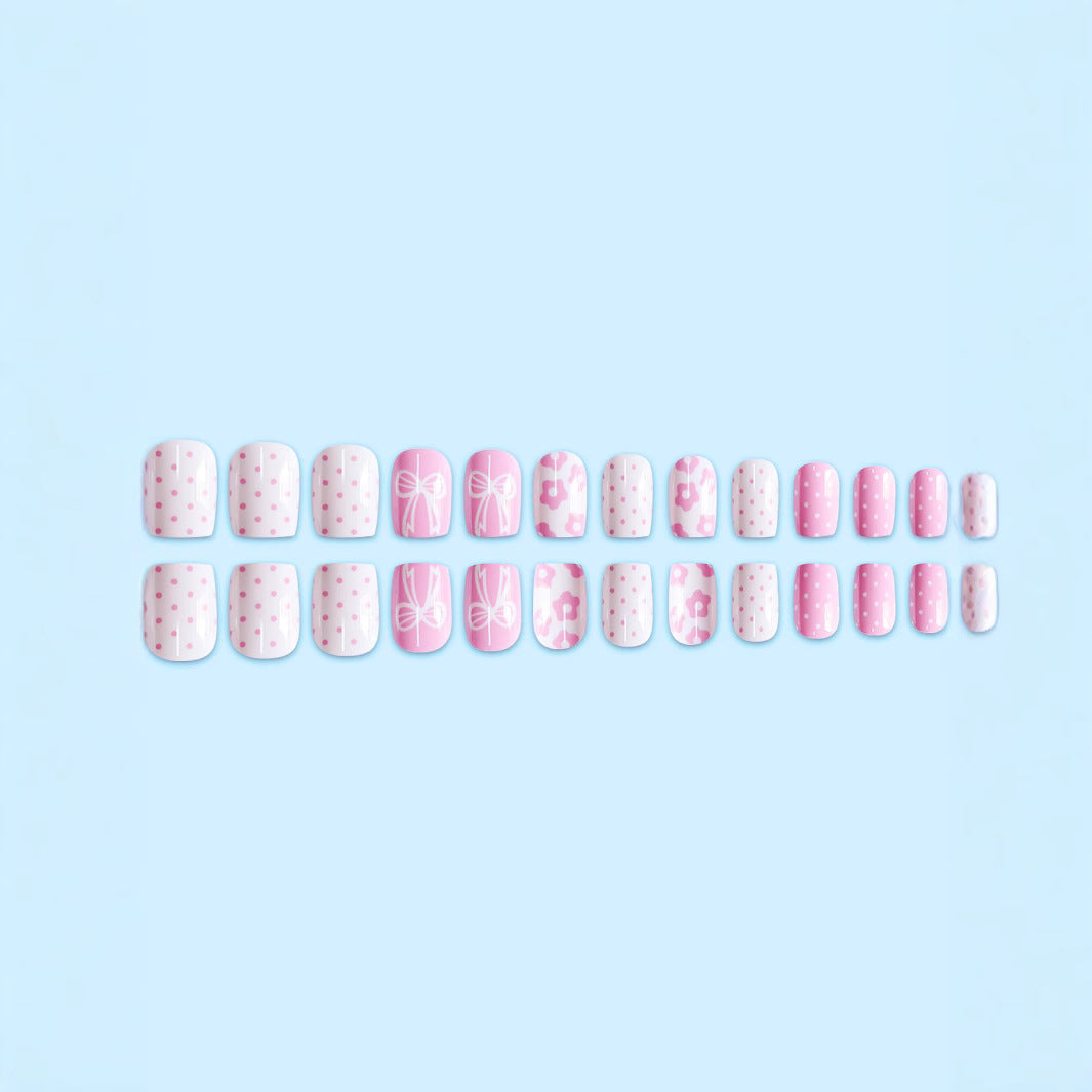 Artfully Designed Press-On Nail Set Bowlift