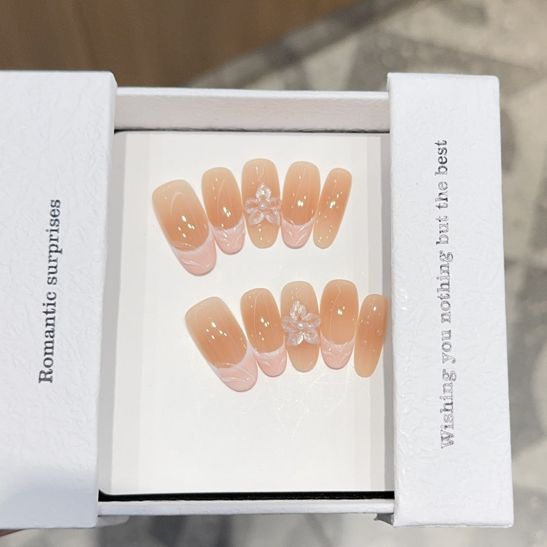 Artificial nails with romantic 3D flower accents Bowlift