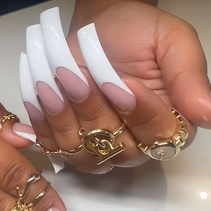Premium French Tip Nail Extensions Bowlift