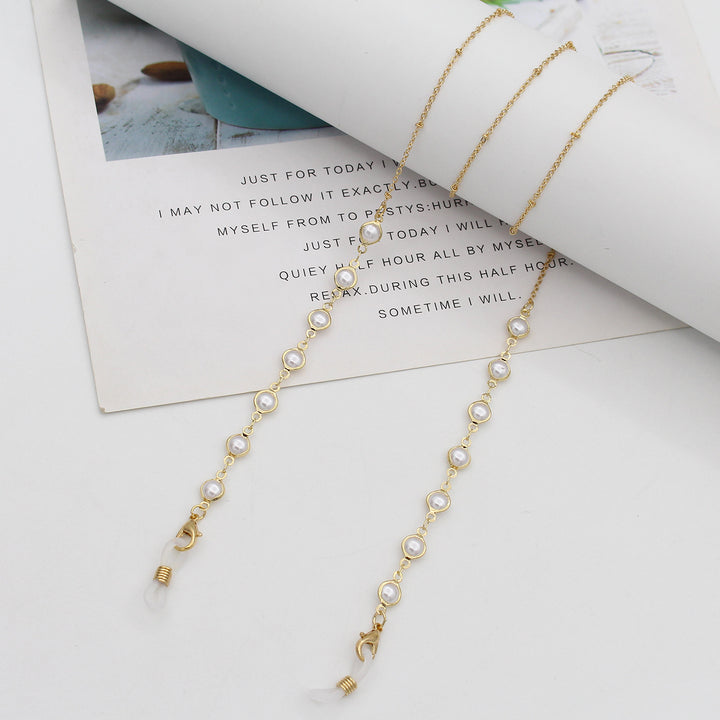 Elegant Pearl Chain Eyewear Holder Bowlift