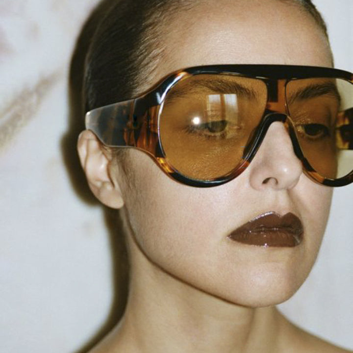 Women's oversized sports sunglasses in retro-inspired design Bowlift