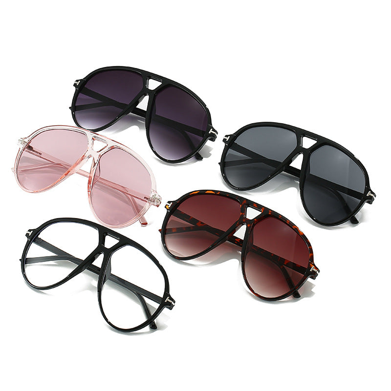 Women's oversized sunglasses in modern avant-garde design Bowlift