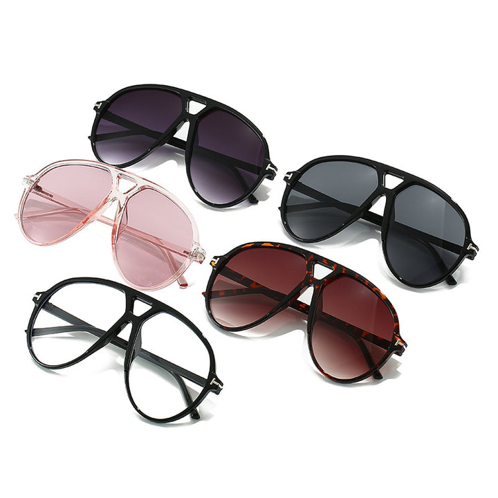 Women's oversized sunglasses in modern avant-garde design Bowlift