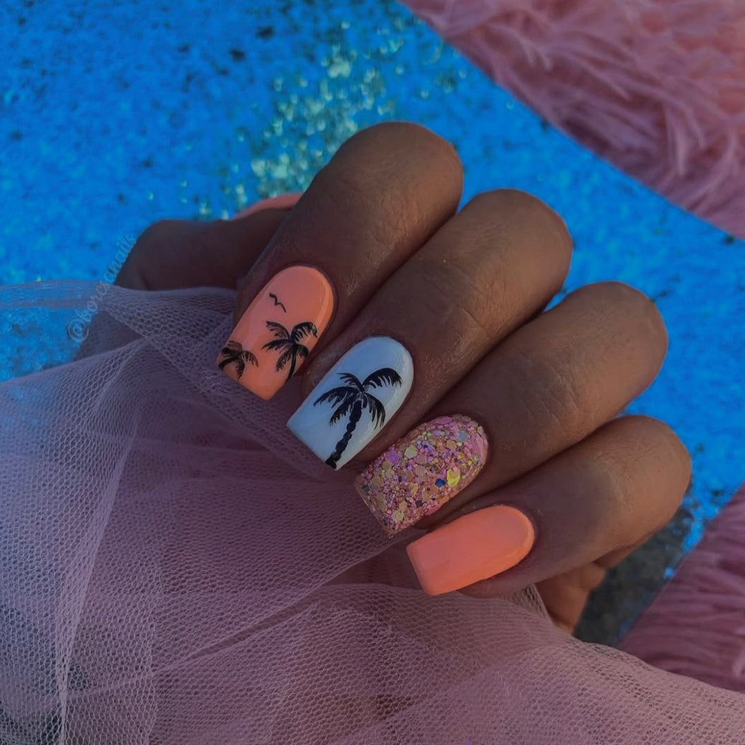 Tropical Palm Tree-Inspired Nail Art Bowlift