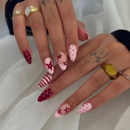 Artful Nail Set with Festive Star Design Bowlift