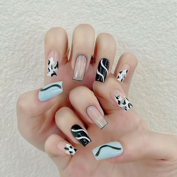 Elegant and Natural Nail Decoration Bowlift
