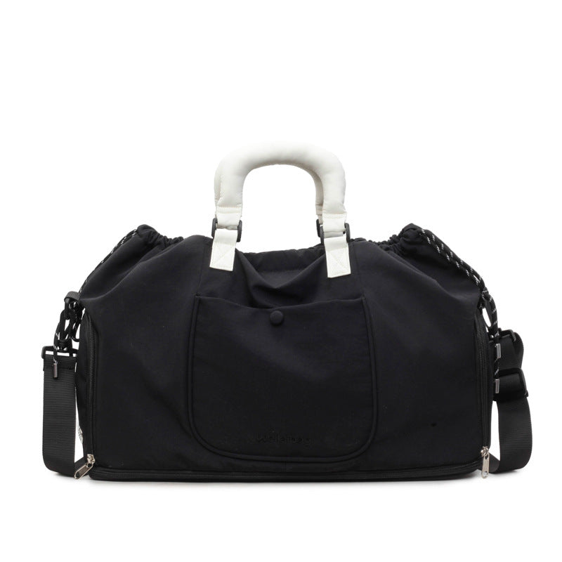 Versatile Travel Duffel with Adjustable Straps