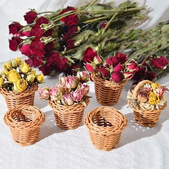Miniature Decorative Woven Basket Bowlift