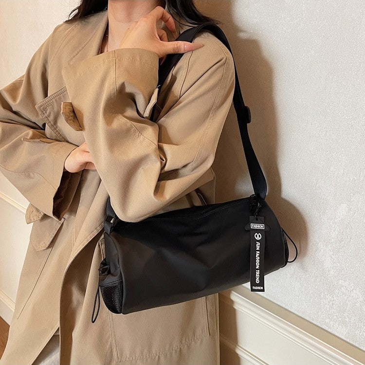 Fashionable clutch bag Bowlift