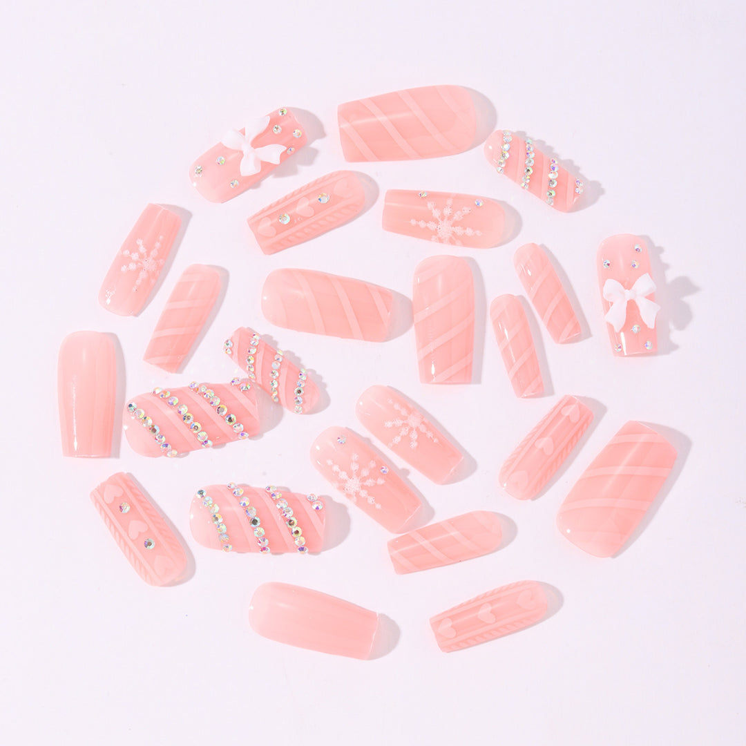 Art Nail Set with elaborate decorations Bowlift