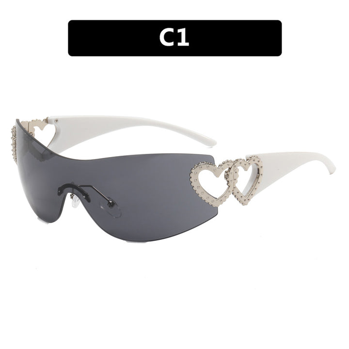 Ladies Fashion Sunglasses with Heart Applications Bowlift