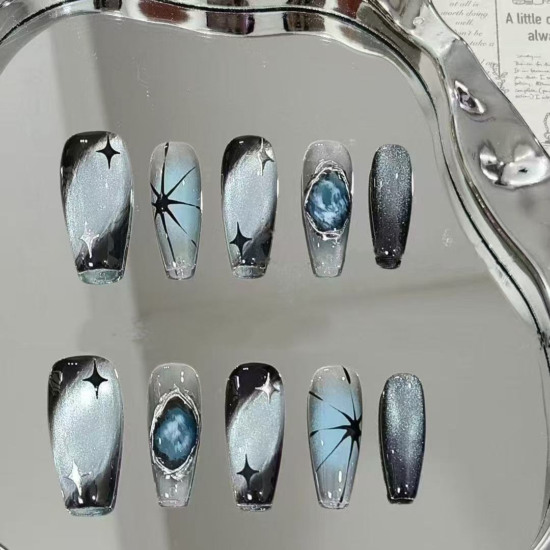 Whimsical Bear-Themed Press-On Nail Art Kit Bowlift