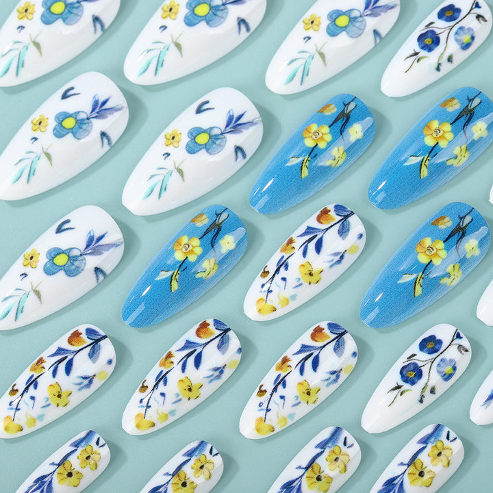 Artificial nails with floral patterns Bowlift