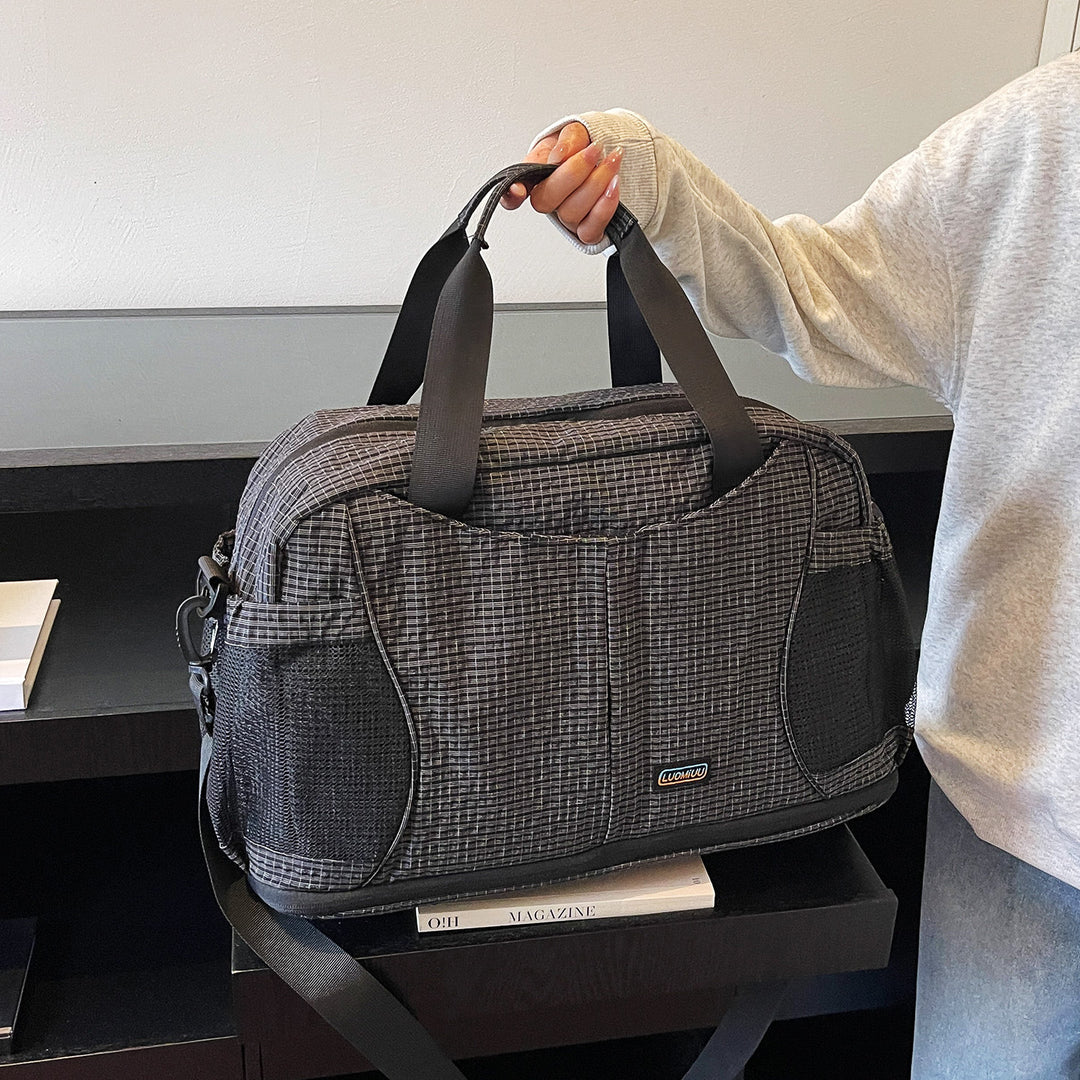 Textured Sports Duffle Bowlift