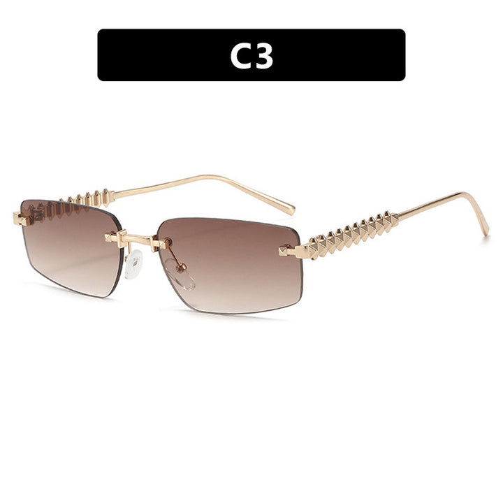 Women's square sunglasses with filigree frame and luxurious accents Bowlift