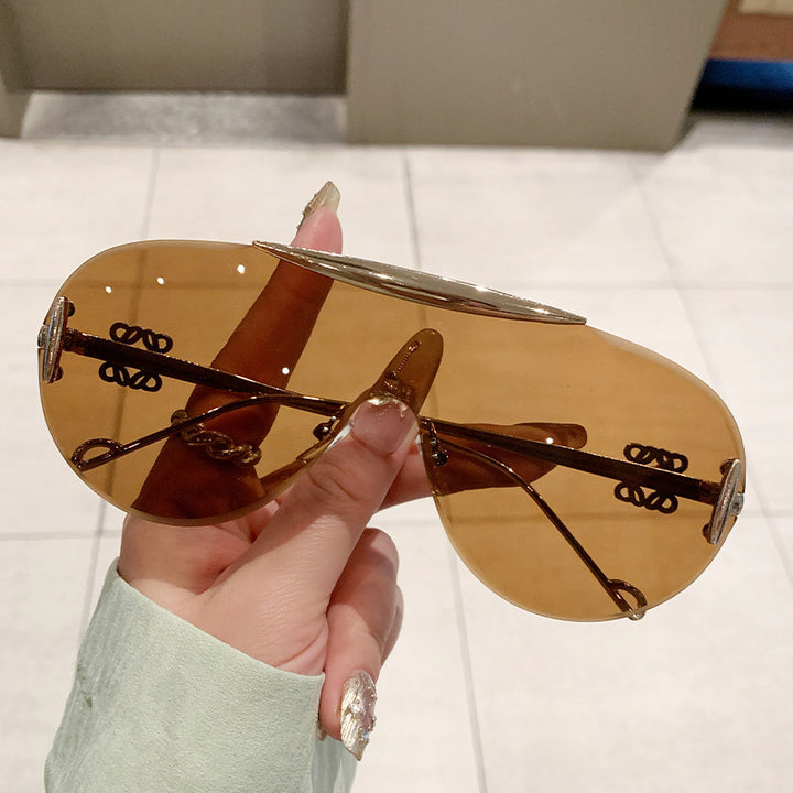 Women elegant oversized sunglasses with stylish transparent frame Bowlift