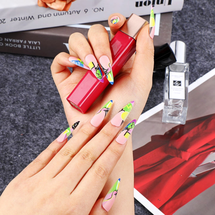 Art Nail Set in Creative Modern Design Bowlift