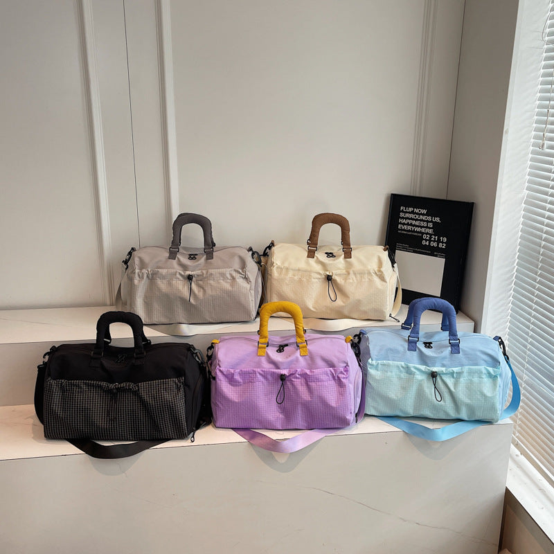 Practical Sports and Travel Bag Bowlift