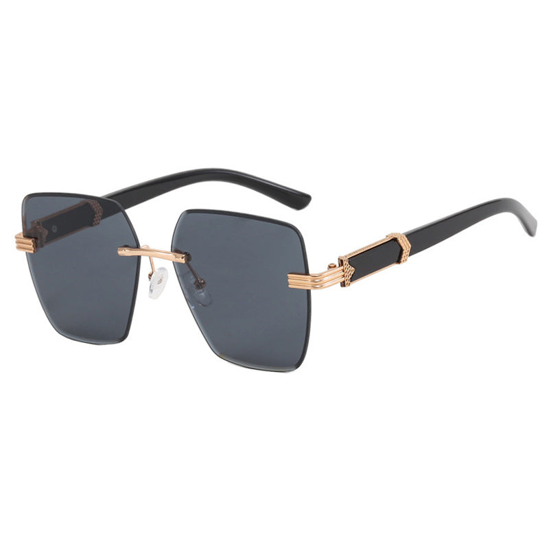 Women's trendy square sunglasses with glamorous accents and UV protection Bowlift