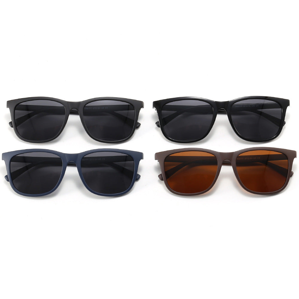 Women's fashionable sunglasses with sturdy matte frame Bowlift