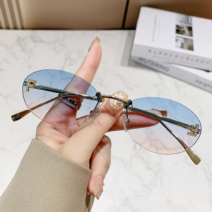 Women's Fashion Sunglasses with Innovative Design and Comfortable Frame Bowlift