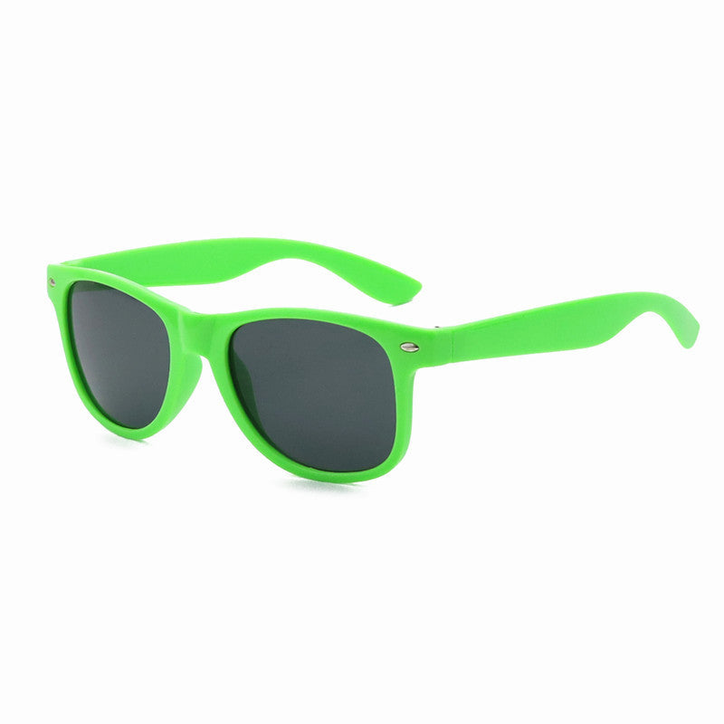 Classic Pilot Style Sunglasses Bowlift