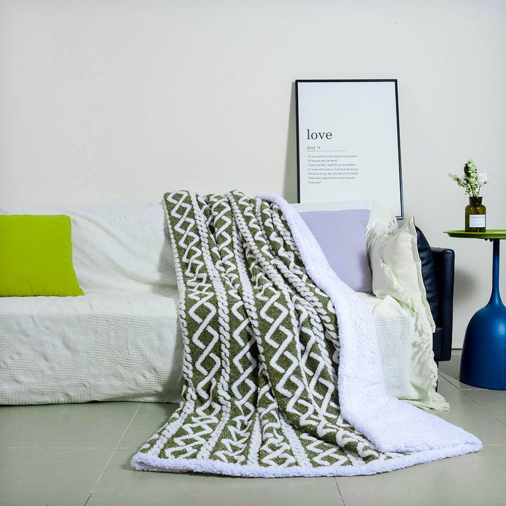 Women’s cuddly blanket in modern Boho design Bowlift