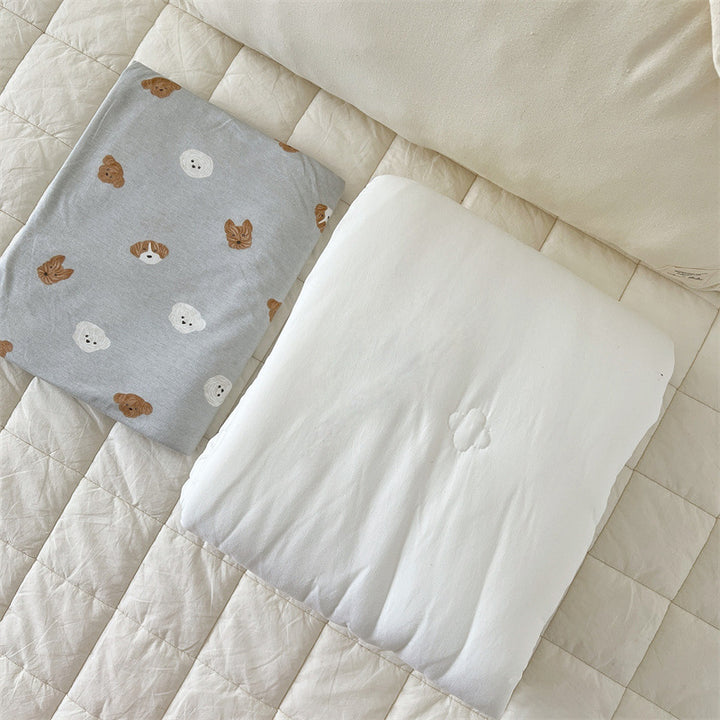 Unisex cotton pillowcase with cheerful bear design Bowlift