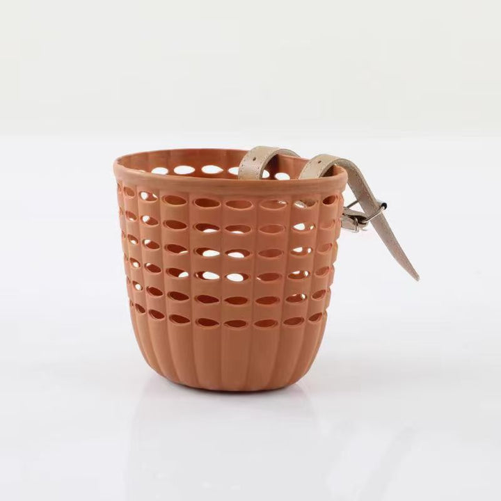 ventilated hanging storage basket with dual strap attachment Bowlift