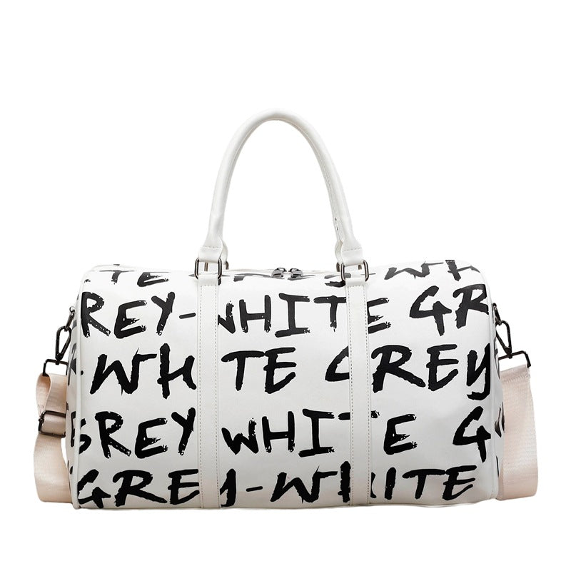 Sporty travel bag with innovative lettering Bowlift