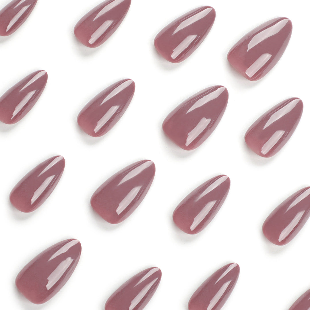 High-quality nail extensions in elegant almond shape Bowlift