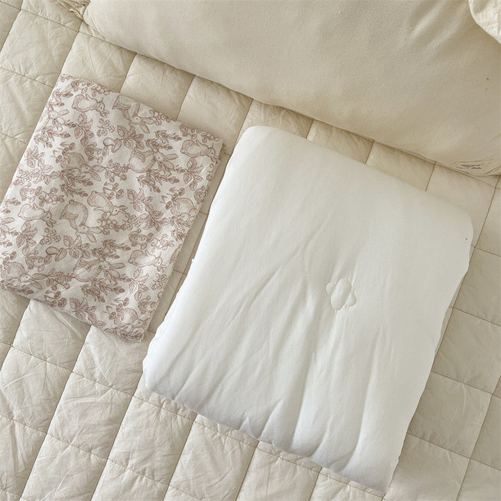 Unisex cotton pillowcase with cheerful bear design Bowlift