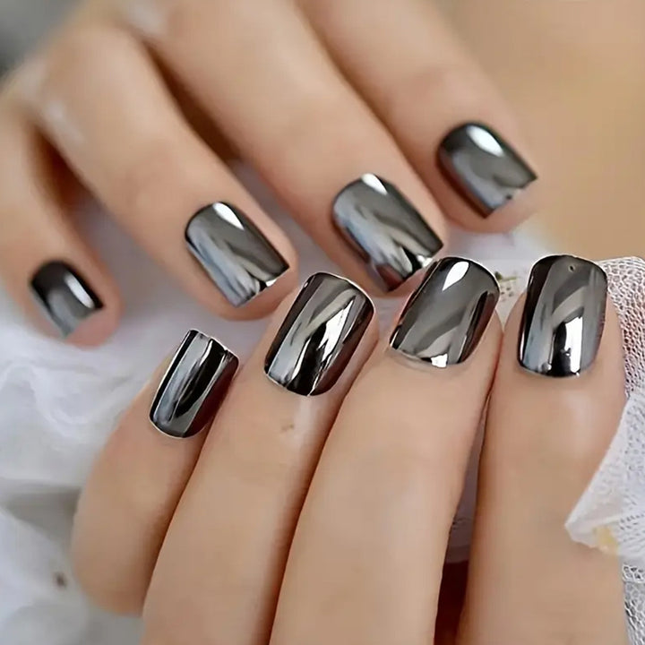 Luxury Metallic Nail Wraps Bowlift