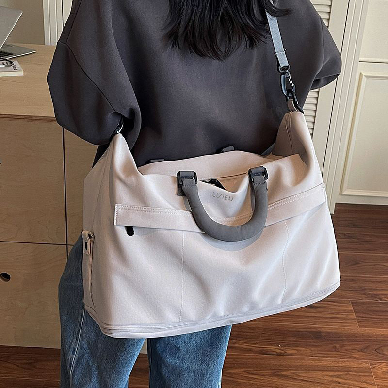 Spacious Weekend Travel Duffel Bag Bowlift
